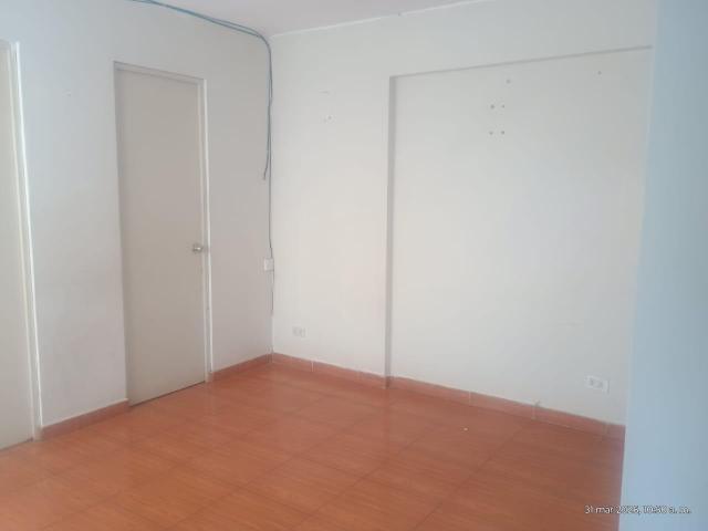 VENTA DE DEPARTAMENTO 49 M2 URB EL PINAR. COMAS