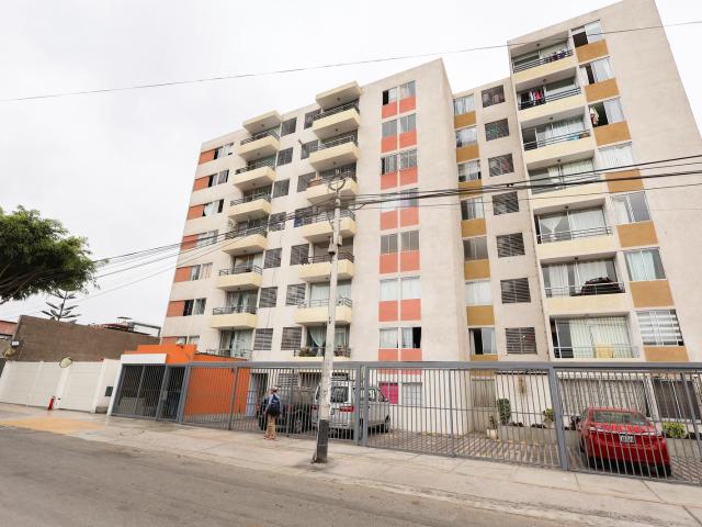 Venta de Departamento 70m2 con Depósito en Urb. La Campiña, Chorrillos
