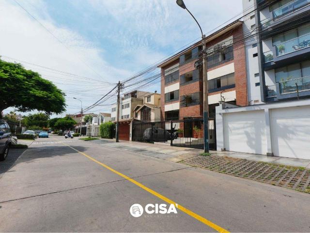VENTA DE DEPARTAMENTO 99 m2 + AZOTEA 27 m2 SANTIAGO DE SURCO