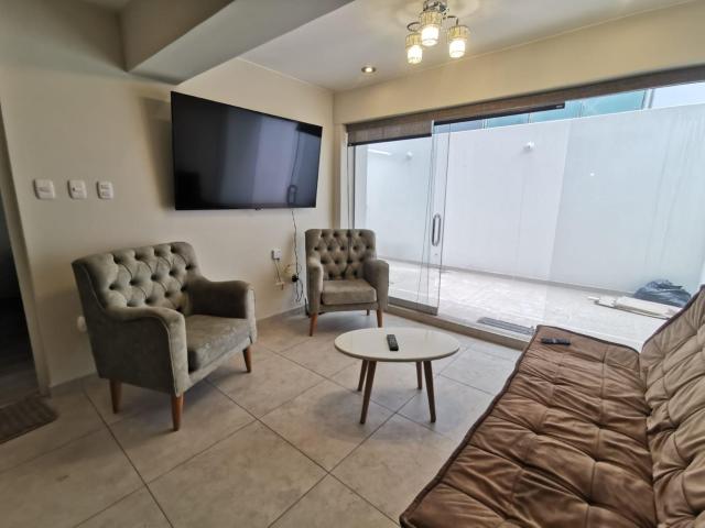 VENTA DE DEPARTAMENTO CON AMPLIO PATIO EN CAYMA PARTE BAJA