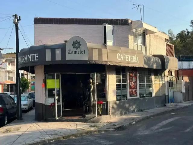 VENTA DE DEPARTAMENTO CON LOCAL COMERCIAL