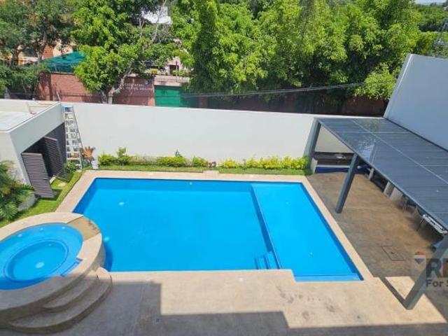 Venta de departamento con rrof garden, Col. Las Palmas, Cuernavaca, Morelos…Clave 5728