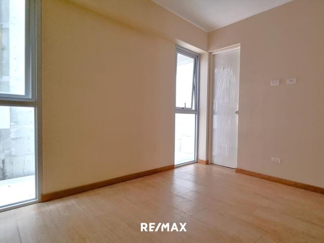 Venta de departamento a estrenar con vista al mar en la costanera – san miguel