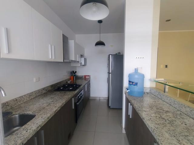 Venta De Departamento Amoblado En 5to Piso Condominio Palmeras Del Chipe