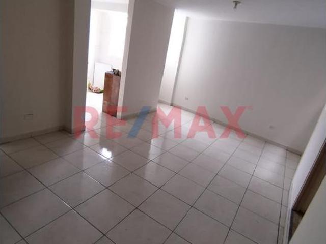 Venta De Departamento De 3 Dormitorios En La Mejor Zona De Los Olivos
