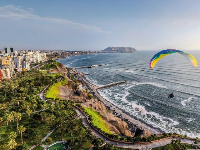 Venta de departamento de 3 dormitorios en Miraflores a unos pasos de Larcomar y el Malecón