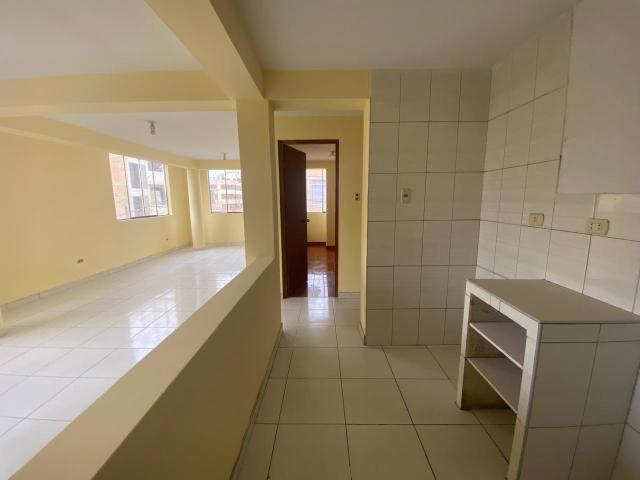 Venta de Departamento de 3 Dormitorios frente a parque en Comas