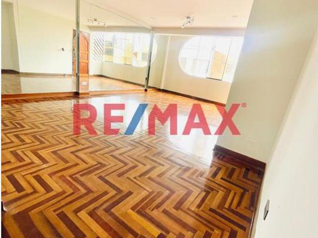 Venta De Departamento De 108 M² En 3Er Piso Urb. Elio Lima
