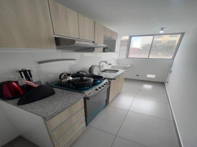 VENTA DE DEPARTAMENTO DE 2 DORMITORIOS EN AV SUCRE, PUEBLO LIBRE