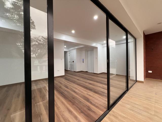Venta De Departamento De Estreno En Santiago De Surco