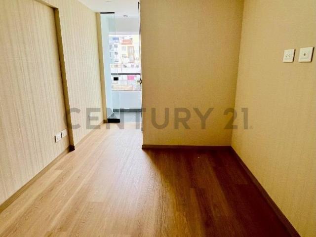 Venta de departamento de estreno en san miguel