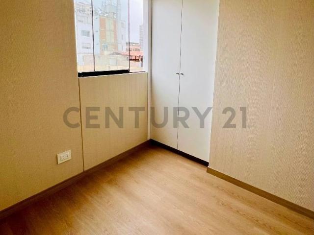 Venta de departamento de estreno en san miguel