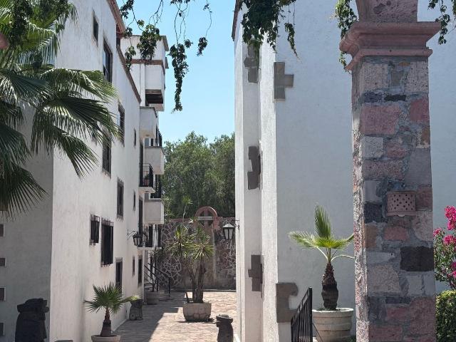 Venta de departamento en 5 de mayo, centro de Queretaro