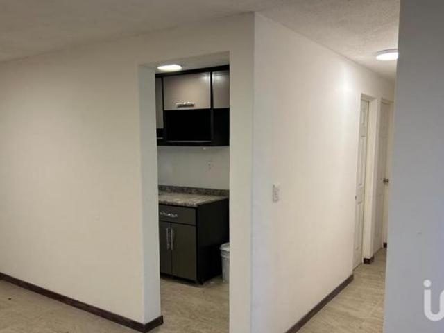 Venta de Departamento en Calle de Técnicos y Manuales, San Nicolas Tolentino, Iztapalapa