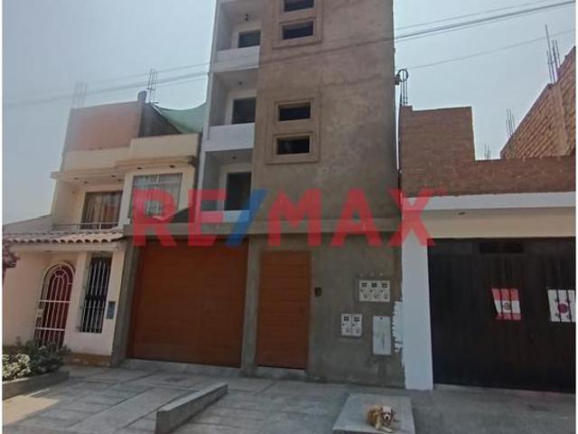 Venta De Departamento En Casco, Sol De Huampani