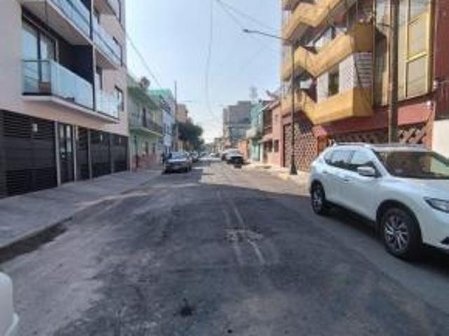 Venta de Departamento en Aéronautica Militar con estacionamiento