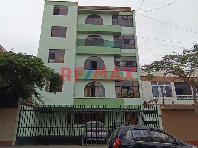 Venta De Departamento En La Victoria Santa Catalina, De 67 M2 En 2Do Piso