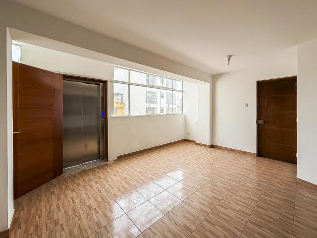 VENTA DE DEPARTAMENTO EN MAYORAZGO