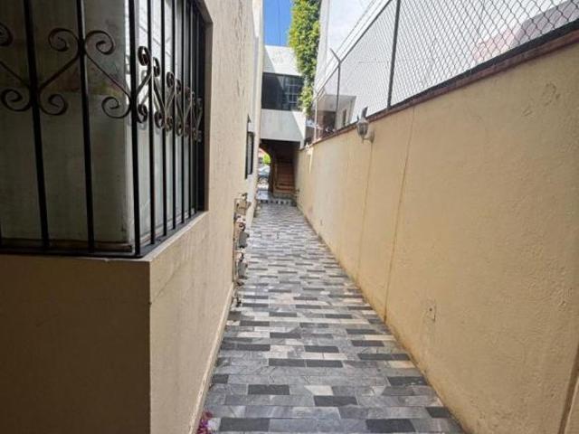 Venta de Departamento en Planta Baja, Fracc. El Prado, Queretaro