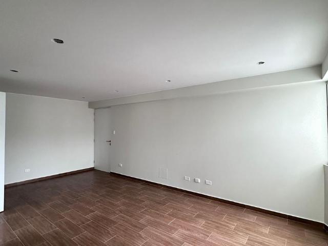 Venta de departamento en Pueblo Libre de 78m2 con vista interna