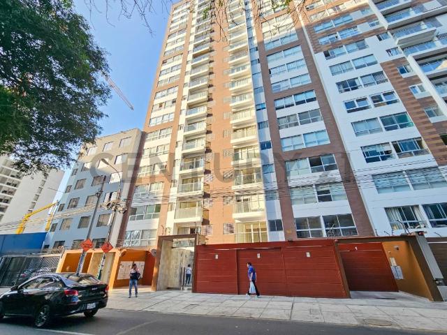 Venta de departamento en pueblo libre