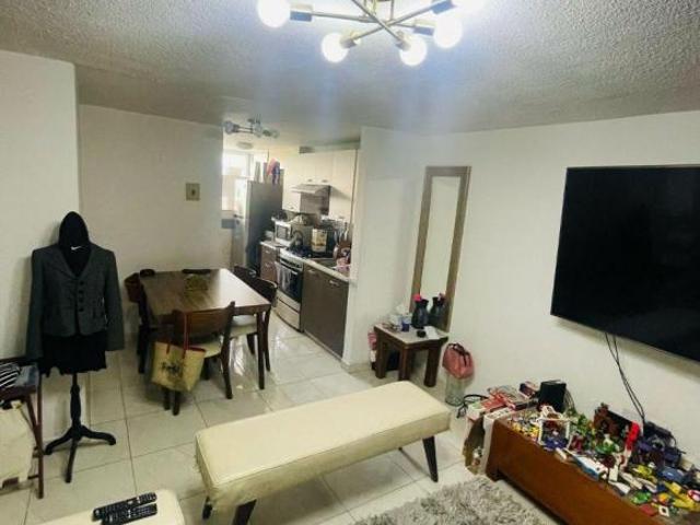 Venta de Departamento V. Carranza Romero Rubio de 3 Recamaras