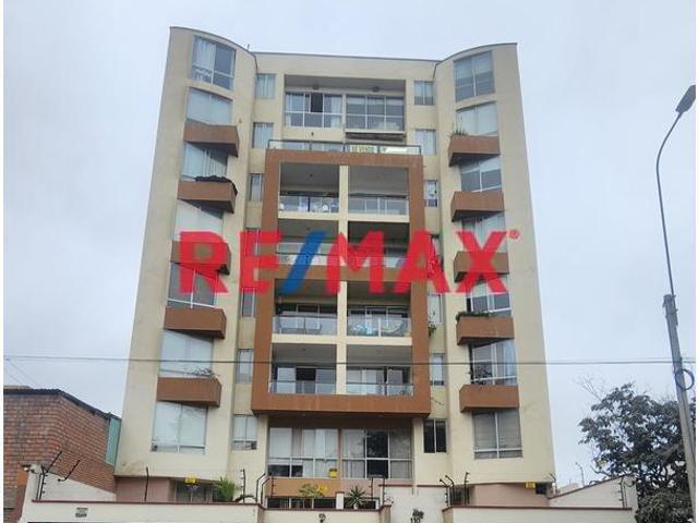 Venta De Departamento Flat En Av. San Borja Norte A 1 Min De Guardia Civil