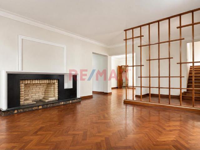 Venta De Departamento Más Azotea/Aire En Miraflores Aurora