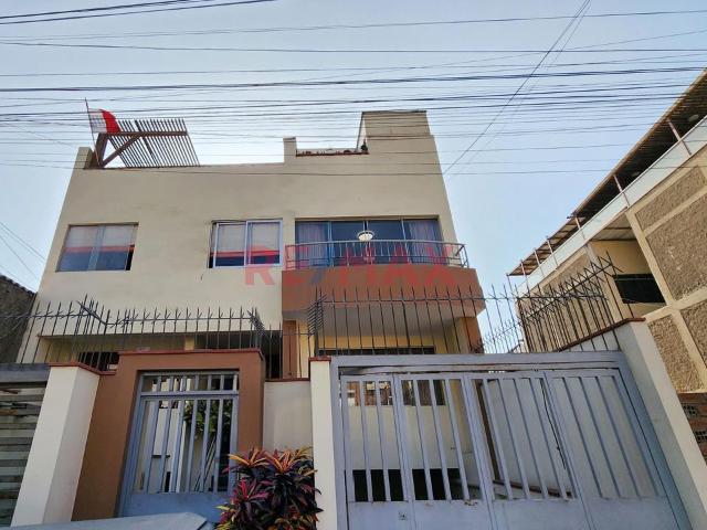 Venta De Departamento Triplex En La Molina