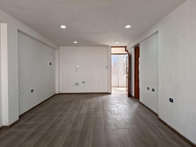 Venta de Departamentos de Estreno con Cochera Cerca a Univ. Continental