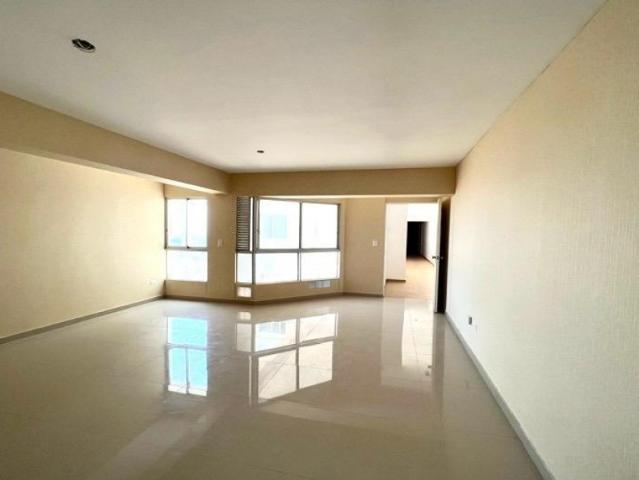 VENTA DE DEPARTAMENTOS DE 3 DORMITORIOS FRENTE A PLAZA SAN MIGUEL