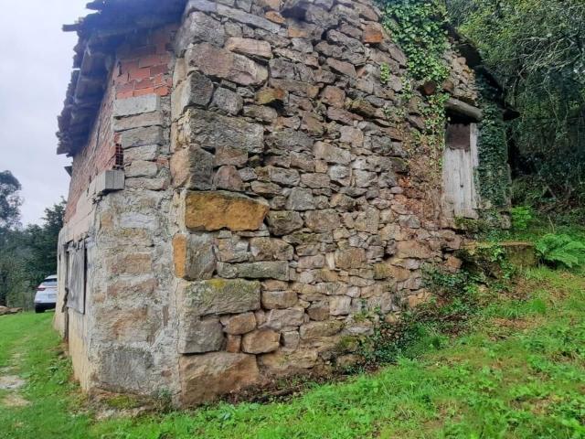 VENTA DE DOS CABAÑAS PAREADAS CON TERRENOS EN LUENA