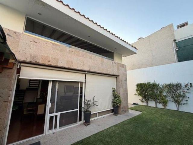 VENTA DE DOS CASAS EN UN MISMO TERRENO EN CAMPESTRE INGLÉS