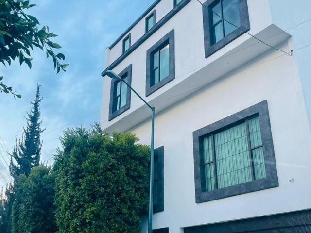 Venta de DOS INMUEBLES INDEPENDIENTES