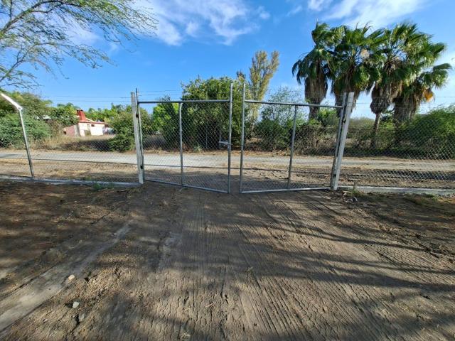 Venta de dos terrenos en el Fracc Las Carolinas, Cadereyta Jimenez