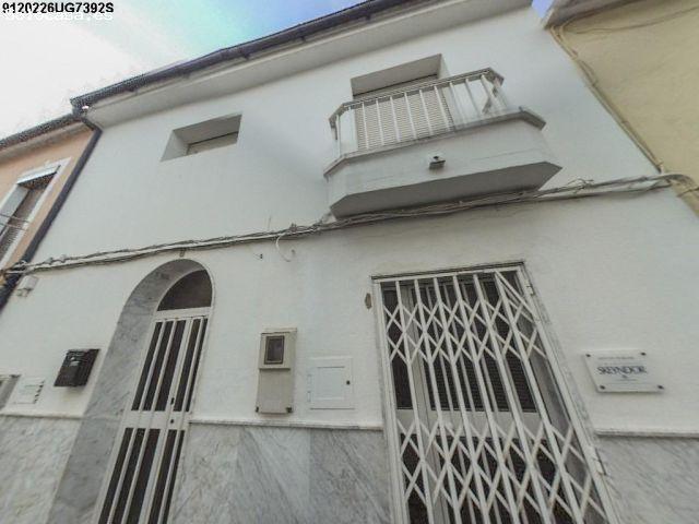 VENTA DE DÚPLEX OKUPADO EN CALLE SAN BARTOLOME Nº8 RUTE CÓRDOBA