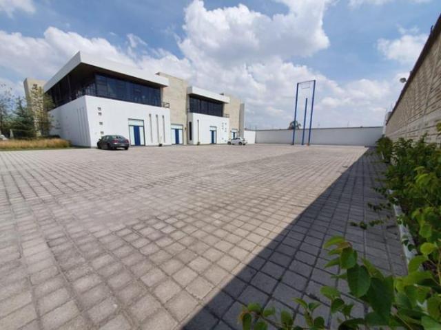 VENTA DE EDIFICIO COMERCIAL EN LA COLONIA SAN SALVADOR TIZATLALLI EN METEPEC