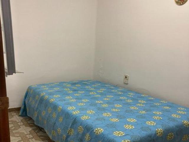 VENTA DE EDIFICIO FAMILIAR EN BENIFAIO VALENCIA