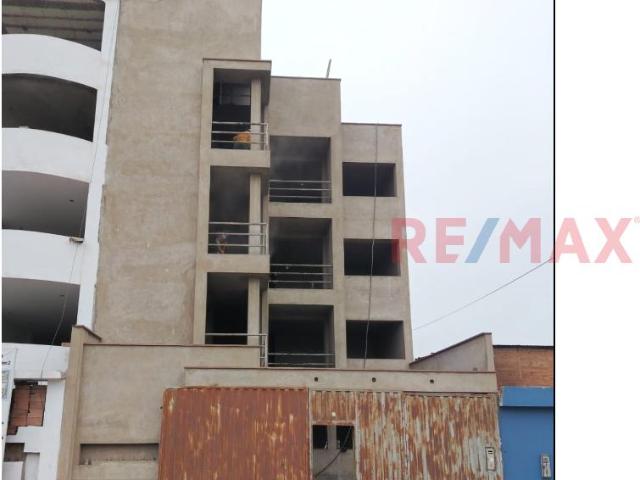 Venta De Edificio Multifamiliar 5 Pisos En Santa Isabel Carabayllo, Lima