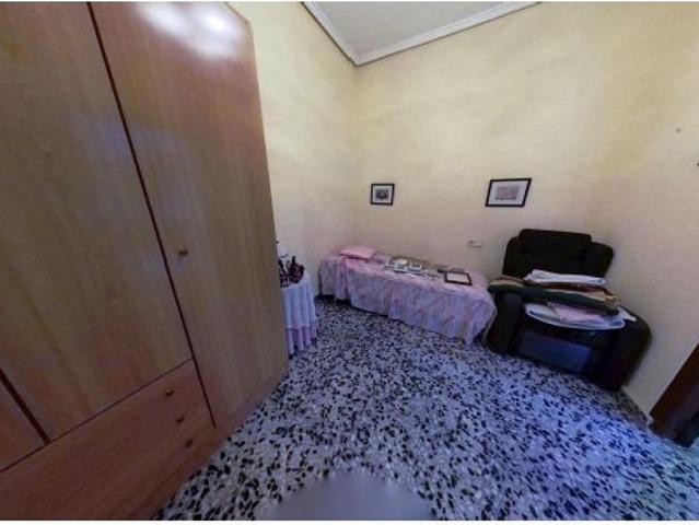 VENTA DE EMBLEMÁTICA CASA EN EL CENTRO DE BURJASSOT