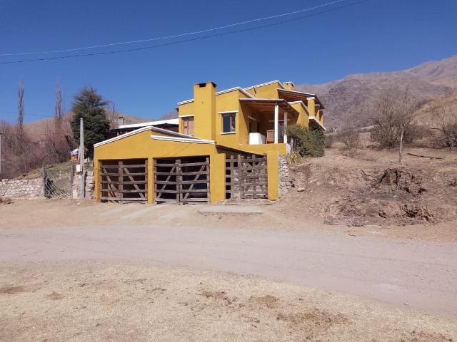 Venta de espectacular Casa 4 ambientes en Tafí del Valle