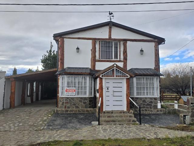 Venta de espectacular Casa 4 ambientes en Trevelín