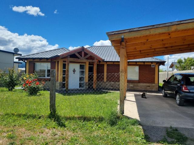 Venta de espectacular Casa 4 ambientes en Trevelín