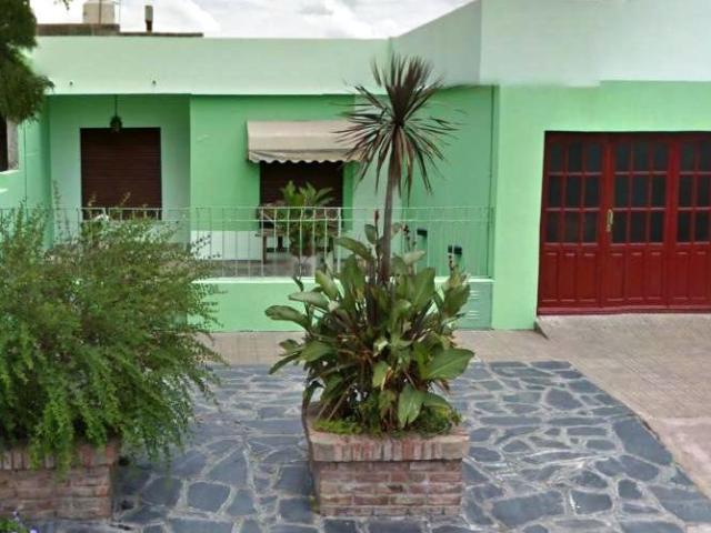 Venta de espectacular Casa 4 ambientes en Trenque Lauquen Trenque Lauquen
