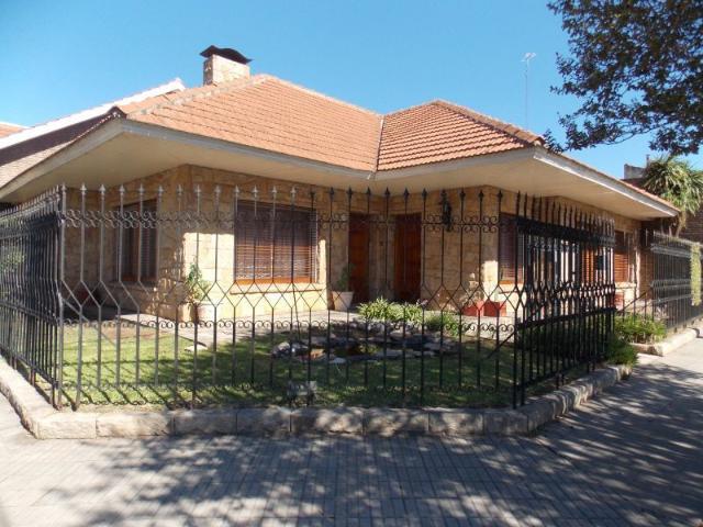 Venta de espectacular Casa 4 ambientes en Trenque Lauquen Trenque Lauquen