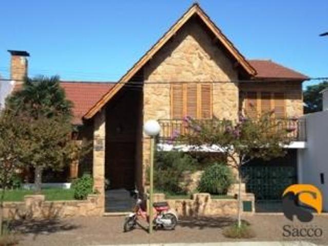 Venta de espectacular Casa 4 ambientes en Trenque Lauquen Trenque Lauquen