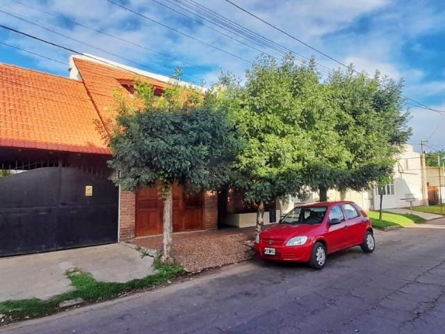 Venta de espectacular Casa 4 ambientes en Trenque Lauquen Trenque Lauquen