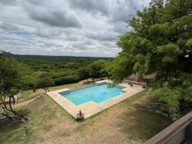 Venta de espectacular Casa 4 ambientes en Unquillo