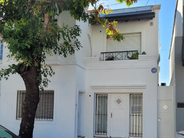 Venta de espectacular Casa 4 ambientes en Villa Constitución