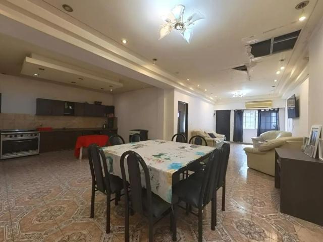 Venta de espectacular Casa 4 ambientes en Villa General Mitre